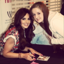 Cheryl_Cole_at_A_Million_Lights_signing_at_HMV_18_06_12_288929.png