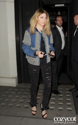 Nadine2C_Nicola_and_Kimberley_leaving_Hakkasan_in_Mayfair_18_06_12_282329.jpg
