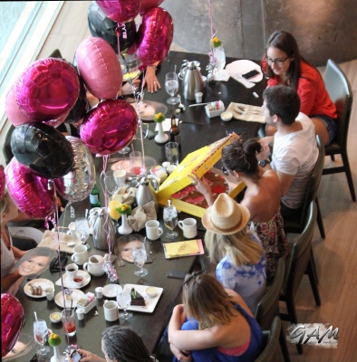 Cheryl2C_Kimberley_and_Nicola_have_lunch_in_Las_Vegas_30_06_12_28629.jpg