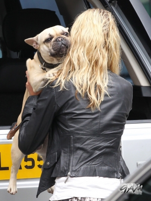 Sarah_Harding_out_in_London_09_07_12_282529.jpg