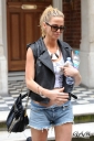 Sarah_Harding_out_and_about_in_London_12_07_12_285229.jpg