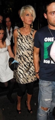 At_Mahiki_12_07_07_281729.jpg