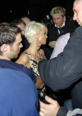 At_Mahiki_12_07_07_282229.jpg