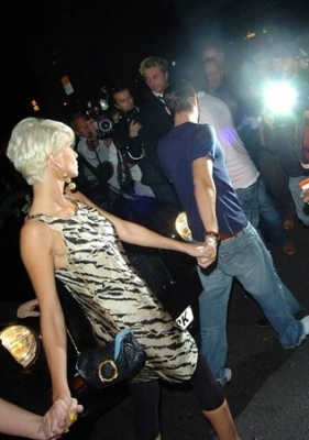 At_Mahiki_12_07_07_283029.jpg