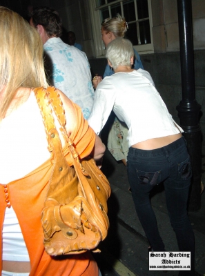 Sarah_Leaving_Paper_Night_Club_11_07_07_282729.jpg