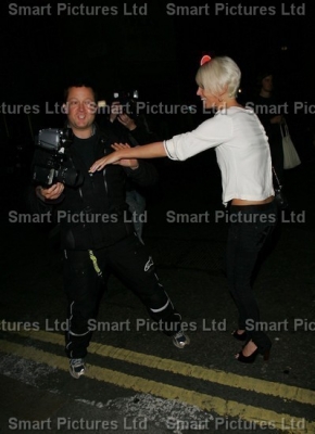 Sarah_Leaving_Paper_Night_Club_11_07_07_282829.jpg