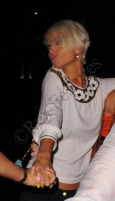 Sarah_Leaving_Paper_Night_Club_11_07_07_285729.jpg
