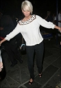 Имя файла=Sarah_Leaving_Paper_Night_Club_11_07_07_287429.jpg
Размер файла=24КБ
Размеры=350x500
Дата=Июль 13, 2012 Sarah_Leaving_Paper_Night_Club_11_07_07_287429.jpg