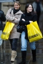 Kimberley_and_her_sister_Sally_on_a_shopping_spree2C_Manchester_20_01_07_28229.jpg