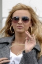 Имя файла=Nadine_Coyle_leaving_her_home_05_12_07_28929.jpg
Размер файла=797КБ
Размеры=900x1355
Дата=Июль 13, 2012 Nadine_Coyle_leaving_her_home_05_12_07_28929.jpg