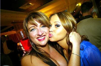 Kimberley_Walsh_In_Embassy_Club_10_03_07_28129.jpg