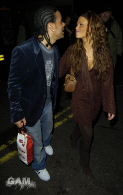 Cheryl_and_Ashley2C_Kim_and_Nicola_leaving_the_Penthouse_club_20_12_05_281729.jpg