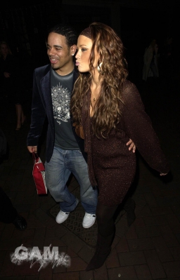 Cheryl_and_Ashley2C_Kim_and_Nicola_leaving_the_Penthouse_club_20_12_05_282229.jpg