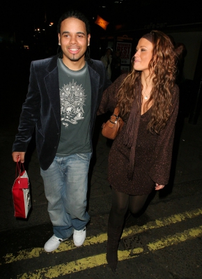 Cheryl_and_Ashley2C_Kim_and_Nicola_leaving_the_Penthouse_club_20_12_05_284529.jpg