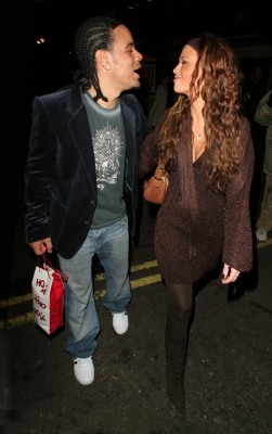 Cheryl_and_Ashley2C_Kim_and_Nicola_leaving_the_Penthouse_club_20_12_05_284629.jpg