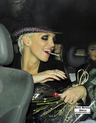 Nadine_and_Sarah_leaving_the_London_Astoria2C_G_A_Y_18_11_07_281429.jpg