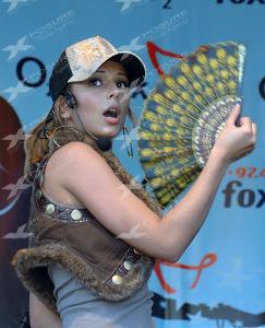 Party_in_the_park_Oxford_28_08_05_12.jpg