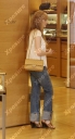 Nicola_Roberts_shopping_on_Sloane_Street_11_07_07_281029.jpg