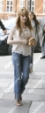 Nicola_Roberts_shopping_on_Sloane_Street_11_07_07_281429.jpg