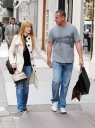 Nicola_Roberts_shopping_with_Carl_in_London_05_09_07_28129.jpg