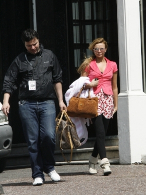 Nadine___Kimberley_leaving_the_Royal_Bath_Hotel_in_Bournemouth_30_05_07_28429.jpg