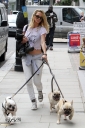 Sarah_Harding_out_and_about_in_London_with_her_dogs_17_07_12_283129.jpg
