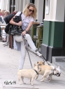 Имя файла=Sarah_Harding_out_and_about_in_London_with_her_dogs_17_07_12_285329.jpg
Размер файла=763КБ
Размеры=2000x2741
Дата=Июль 17, 2012 Sarah_Harding_out_and_about_in_London_with_her_dogs_17_07_12_285329.jpg