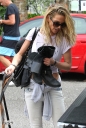 Имя файла=Sarah_Harding_out_and_about_in_London_with_her_dogs_17_07_12_285929.jpg
Размер файла=1581КБ
Размеры=3264x4813
Дата=Июль 17, 2012 Sarah_Harding_out_and_about_in_London_with_her_dogs_17_07_12_285929.jpg