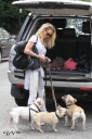Имя файла=Sarah_Harding_out_and_about_in_London_with_her_dogs_17_07_12_287529.jpg
Размер файла=874КБ
Размеры=2083x3125
Дата=Июль 23, 2012 Sarah_Harding_out_and_about_in_London_with_her_dogs_17_07_12_287529.jpg