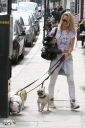 Имя файла=Sarah_Harding_out_and_about_in_London_with_her_dogs_17_07_12_288929.jpg
Размер файла=1230КБ
Размеры=2400x3600
Дата=Июль 23, 2012 Sarah_Harding_out_and_about_in_London_with_her_dogs_17_07_12_288929.jpg