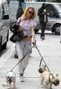 Имя файла=Sarah_Harding_out_and_about_in_London_with_her_dogs_17_07_12_289129.jpg
Размер файла=1260КБ
Размеры=2400x3462
Дата=Июль 23, 2012 Sarah_Harding_out_and_about_in_London_with_her_dogs_17_07_12_289129.jpg