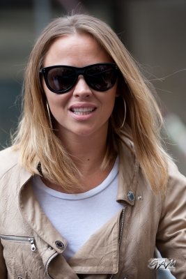 Kimberley_Walsh_arriving_at_Radio_2_18_07_12_28229.jpg