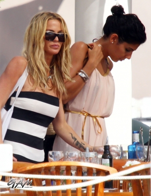 Sarah_Harding_at_the_Blue_Marlin2C_Ibiza_03_07_12_281429.jpg
