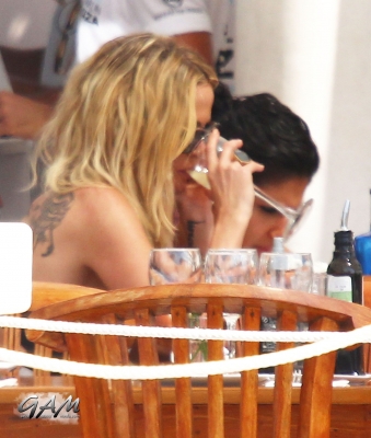 Sarah_Harding_at_the_Blue_Marlin2C_Ibiza_03_07_12_282829.jpg