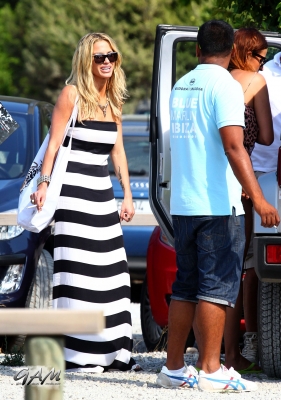 Sarah_Harding_at_the_Blue_Marlin2C_Ibiza_03_07_12_28429.jpg