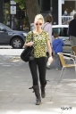 Sarah_Harding_out_and_about_in_London_19_07_12_281729.jpg