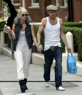 Sarah___Tom_Crane_Out___About_In_North_London_07_06_07_281129.jpg