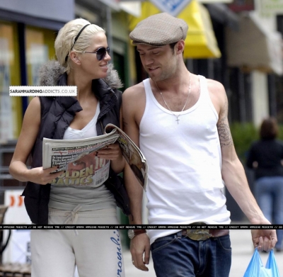 Sarah___Tom_Crane_Out___About_In_North_London_07_06_07_28229.jpg