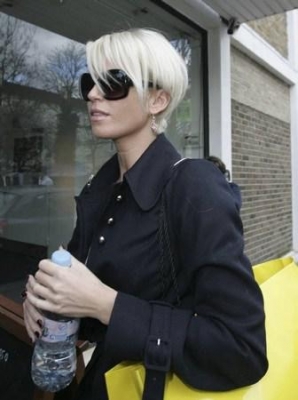 Kimberley___Sarah_At_A_London_Studio_07_03_07_282129.jpg