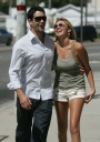Nadine___Jesse_spotted_House_hunting_14_09_07_28529.jpg