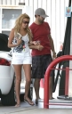 Nadine_and_Jesse_at_Petrol_Station_10_08_07_28129.jpg