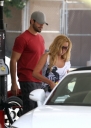 Nadine_and_Jesse_at_Petrol_Station_10_08_07_281329.jpg