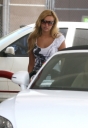 Nadine_and_Jesse_at_Petrol_Station_10_08_07_28929.jpg