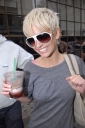 Имя файла=Kimberley___Sarah_arriving_at_Radio_1_08_09_07_284229.jpg
Размер файла=119КБ
Размеры=321x480
Дата=Июль 21, 2012 Kimberley___Sarah_arriving_at_Radio_1_08_09_07_284229.jpg