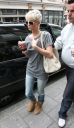 Kimberley___Sarah_arriving_at_Radio_1_08_09_07_28729.jpg