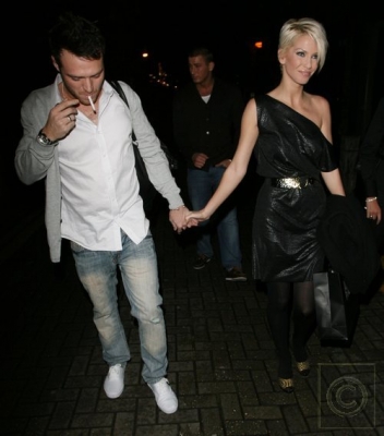 Sarah_Leaving_Adee_Phelan_Salon_launch_party_2B_Funky_Buddah_27_11_07_281729.jpg