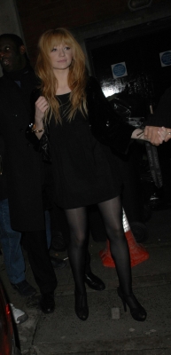 Girls_Aloud_Arriving_and_Leaving_Kimberley_s_birthday_party_25_11_07_2815629.jpg
