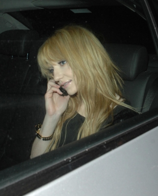 Girls_Aloud_Arriving_and_Leaving_Kimberley_s_birthday_party_25_11_07_2816029.jpg