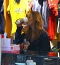 Sarah_and_Kimberley_Shopping_at_Burlington_Arcade_in_London_27_09_07_281829.jpg