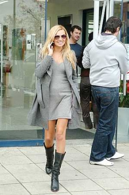 Sarah_and_Nadine_Leaving_Century_FM_Radio_24_10_07_284229.jpg